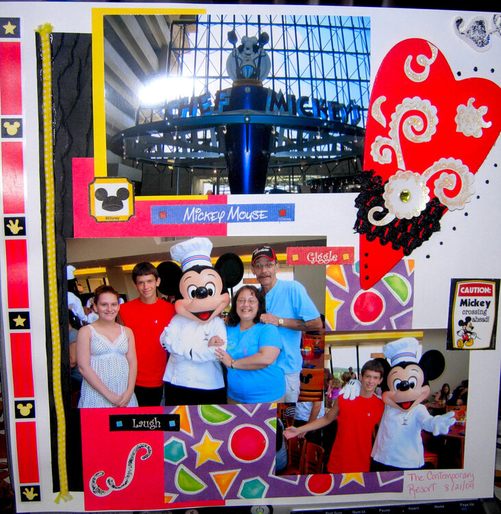 Chef Mickey&#039;s - Family