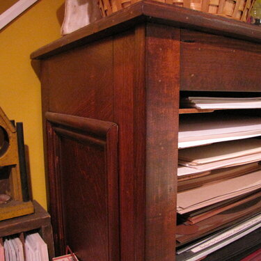paper cabinet (close-up)