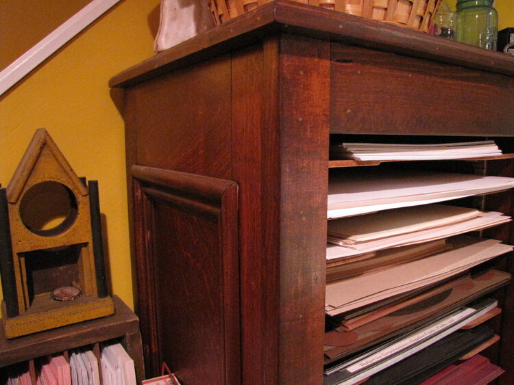 paper cabinet (close-up)