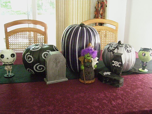 Halloween table centerpiece