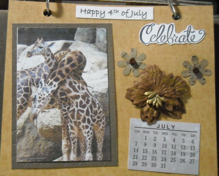 2019 Giraffe Calendar (July)