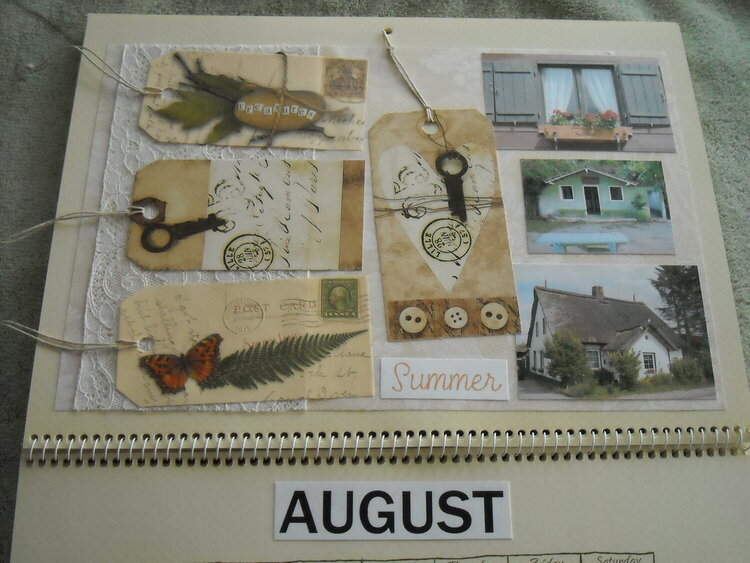 2011 Wall Calendar (August)