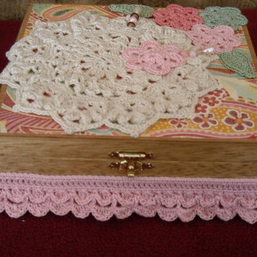 Decorated Cigar Box (top &amp; front)