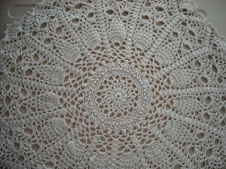 Ecru Pineapple Doily 19&quot;