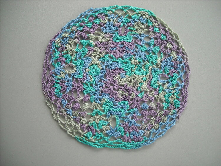 8&quot; Varigated Doily
