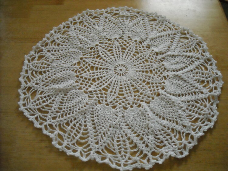 White Crochet Doily 16&#039;&#039;