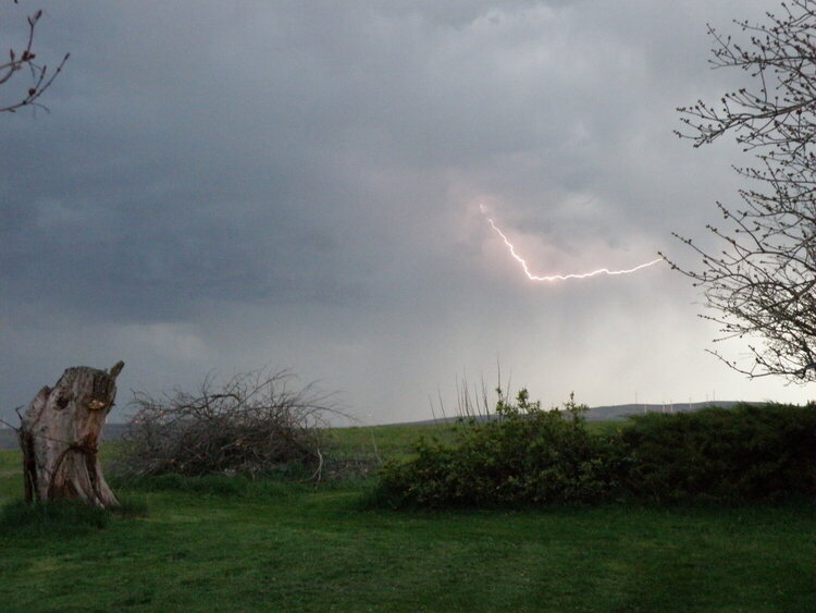 POD...APR 1/15...Lightning