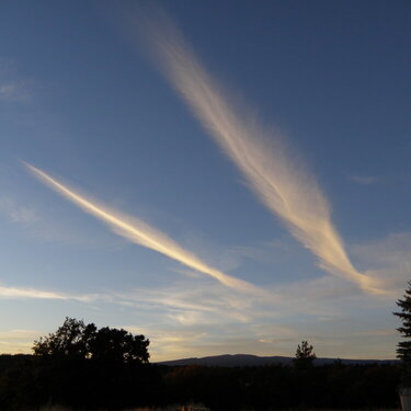 Mare&#039;s tails clouds