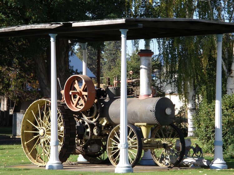 Russel steam engine tractor...10-8-10