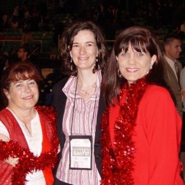 The Divas in Red