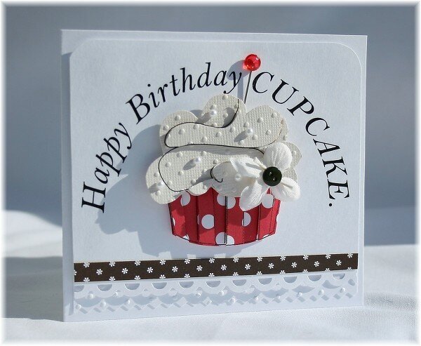 *happy birthday cupcake*cuttlebug challenge*