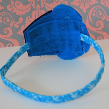 Cupcake headband