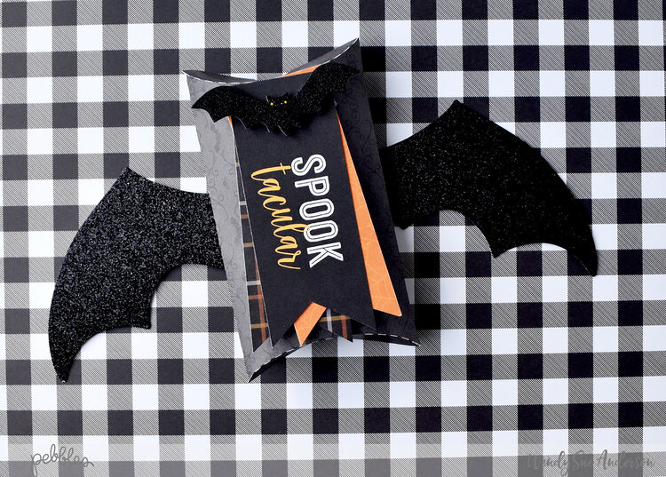 Bat-winged pillow boxes