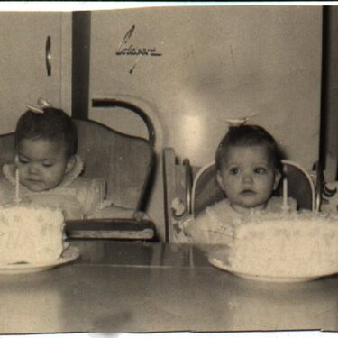 Donna and Della&#039;s first birthday 1958