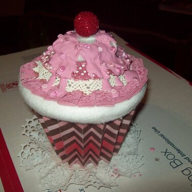 Cupcake Card- with frosting and sprinkles