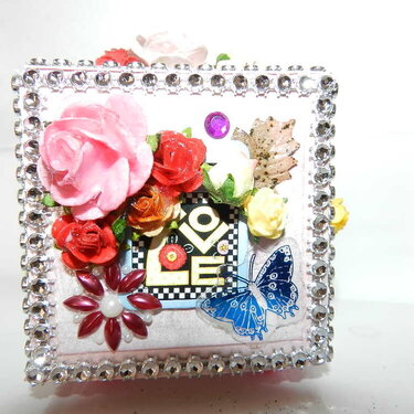 decorative box 2,5 X 2,5 in