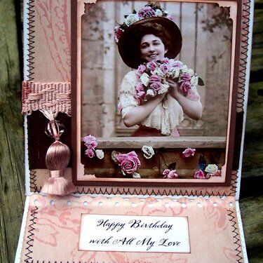 Victorian Style Easel Happy Birthday Card