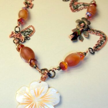 Summer is coming! Floral necklace