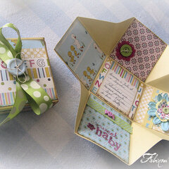 Card cube for the birth of twins (open)