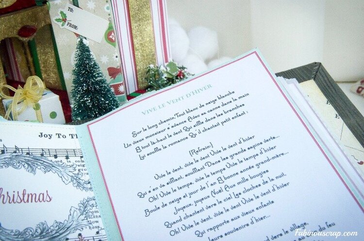 Music box and album &quot;Santa&#039;s chair&quot; (album detail)