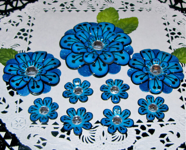 Homemade Flowers Blue/Black