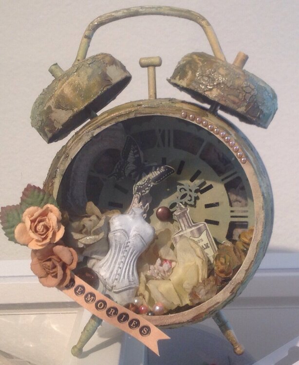 Altered Tim Holtz Assemblage Clock