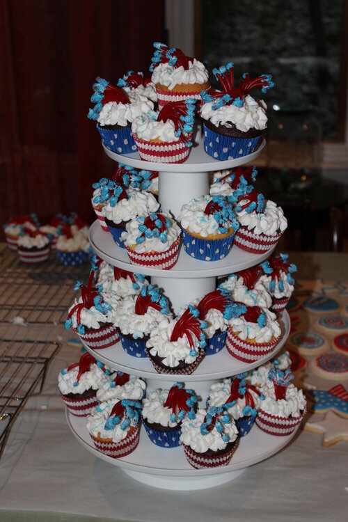 Patriotic cupcake tower