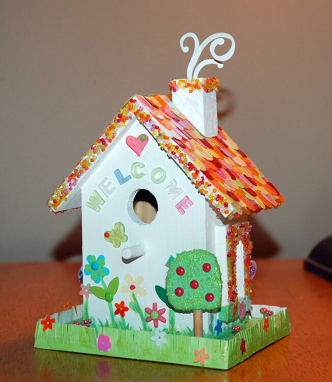 **Queen &amp; Co.** birdhouse