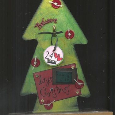 Christmas countdown - wooden tree and handmade ornaments