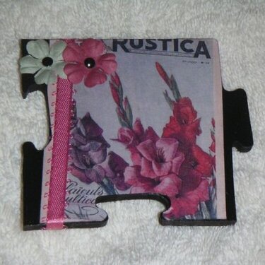 puzzle piece: vintage flowers
