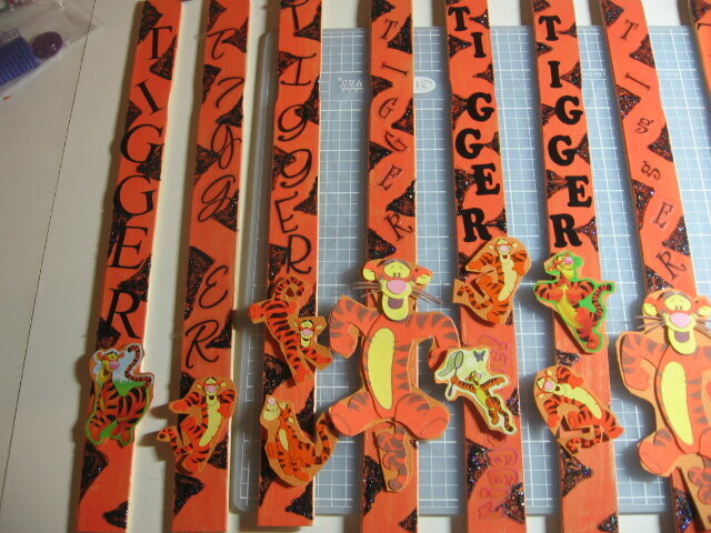 TIGGER PAINT STICKS