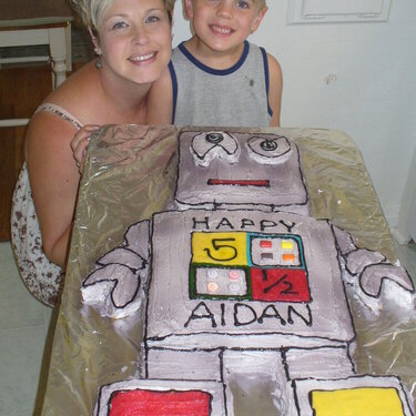 Robot Birthday Cake for Aidan&#039;s 5 1/2 Celebration!~