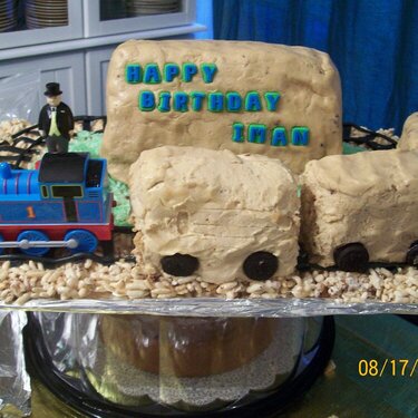 Thomas the train cake.