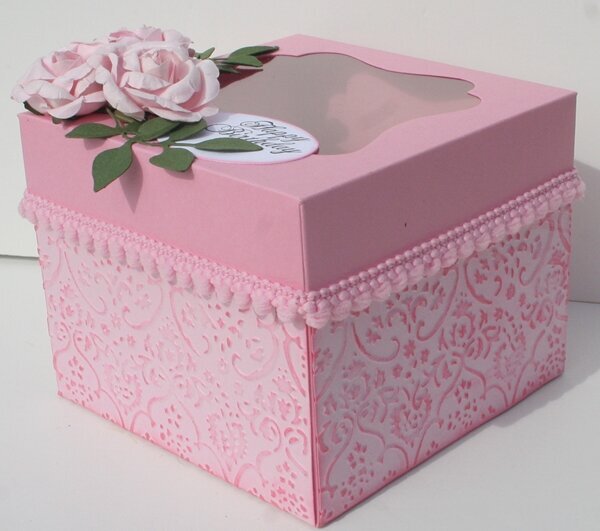 Creative Cuts and More Cupcake Box