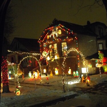 2008-12 #8. Outdoor Christmas Lights (9 pts)