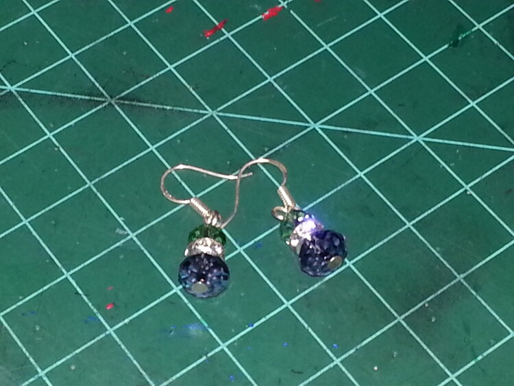 Ear rings that Amy aka Craftymomof5 made