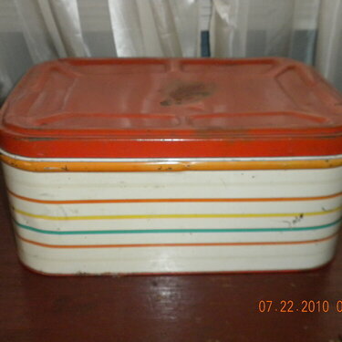 Storage tin