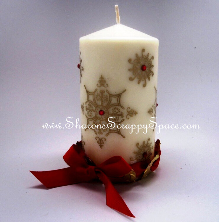 Serene Snowflake Candle