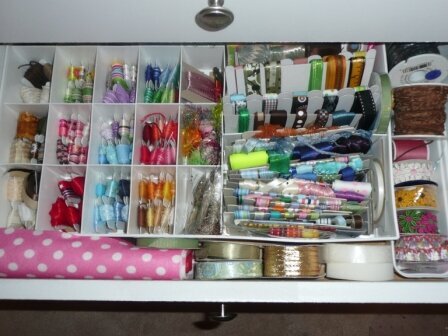 Ribbon drawer