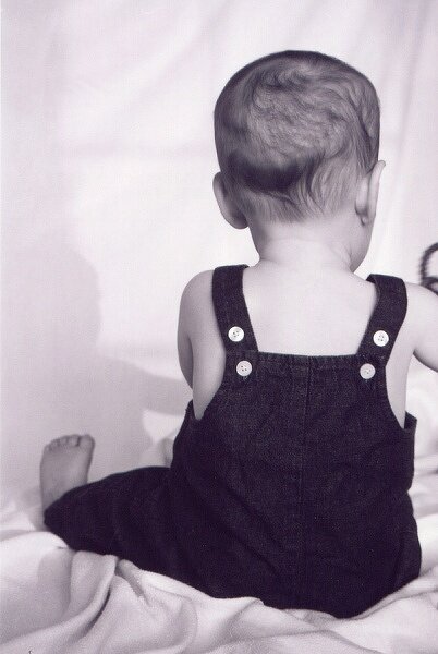 Ian Thomas ~ 9 month old photo shoot
