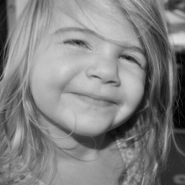 Kailyn 3- taken with the new Nikon D5000