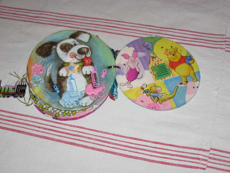 CD mini book for children - inside