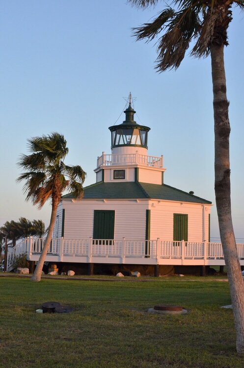 Halfmoon Reef Lighthouse