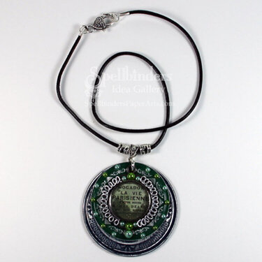 Parisian Necklace by Yvonne van de Grijp