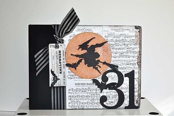 Perfect Time for Halloween 8x8 Mini Book