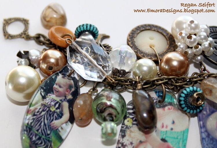 Nana&#039;s Charm Bracelet - Details