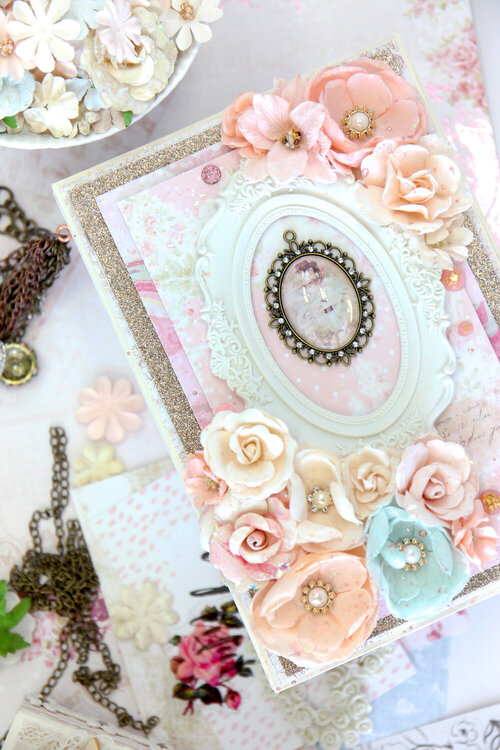 FREE Scrapbook.com Class with Frank Garcia: DIY Keepsake Photo Albums with Frank Garcia