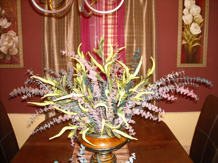 MY DRIED FLOWER ARRANGMENT