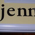 Je m'appelle Jenn.