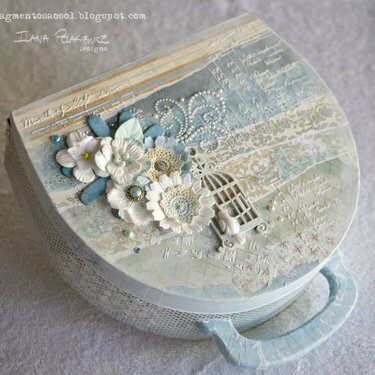 Shabby chic wooden case